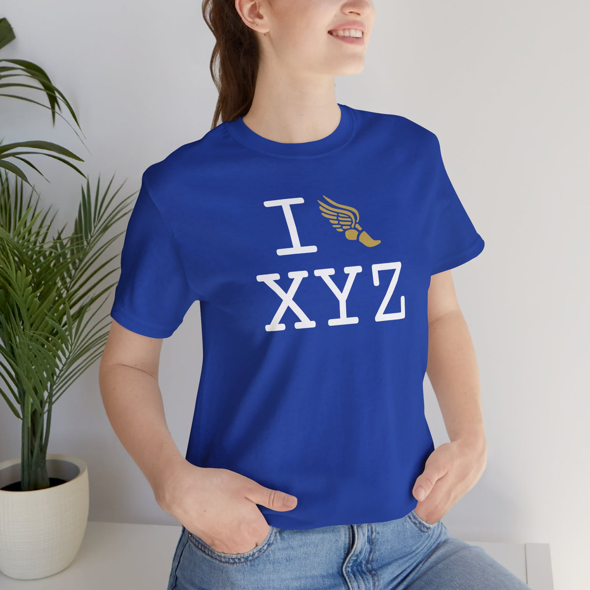 I Run unisex T, gold logo