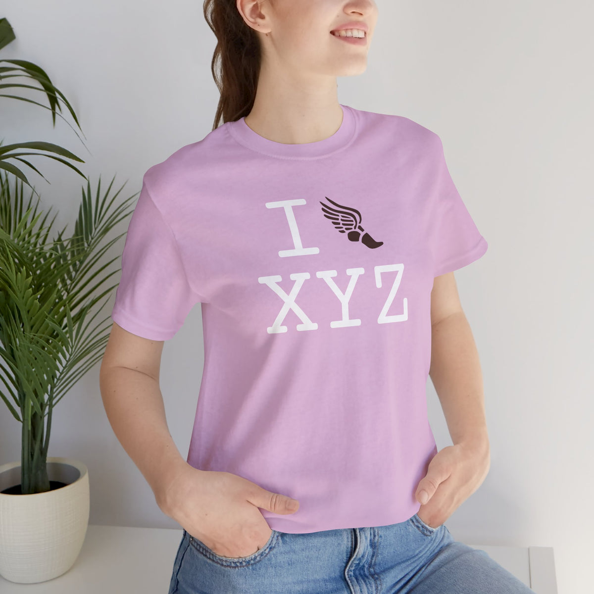 I Run unisex T, brown logo